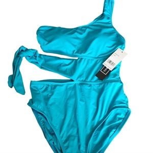 La Blanca women's one piece Suimsuit